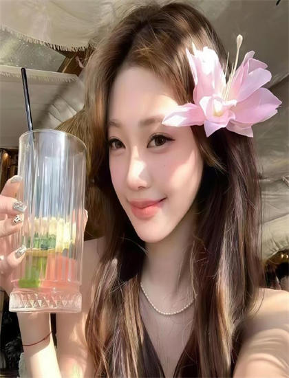 平凡英雄在线观看_埋在老师腿间喝圣水_TIMI天美传媒在线视频免费观看